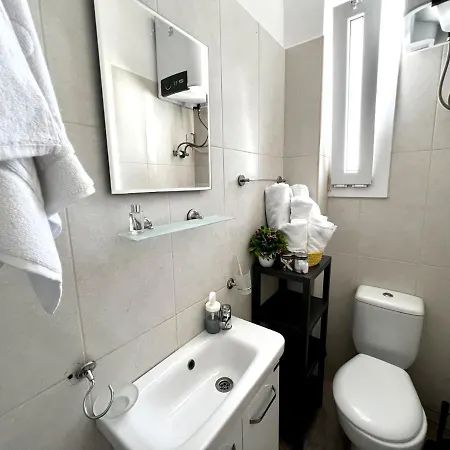 Flat W Balcony 8 Min To Kyrenia Castle In Διαμέρισμα *